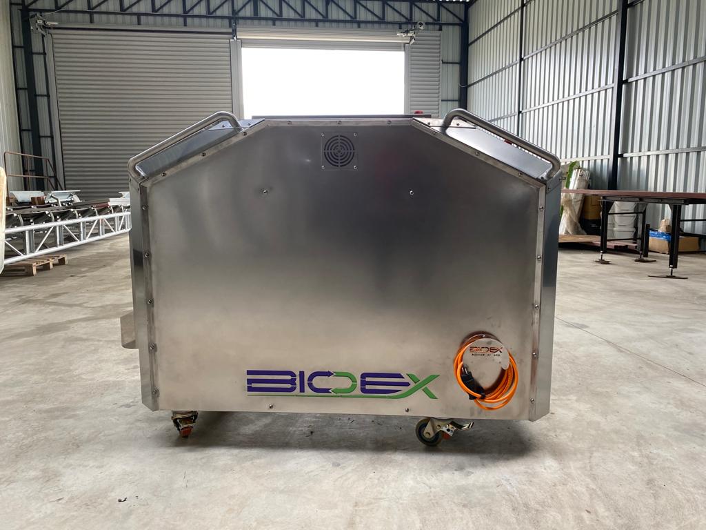WHAT IS ORGANIC FERTILIZER HOW TO MAKE ORGANIC FERTILIZER WITH A COMPOSTING MACHINE?